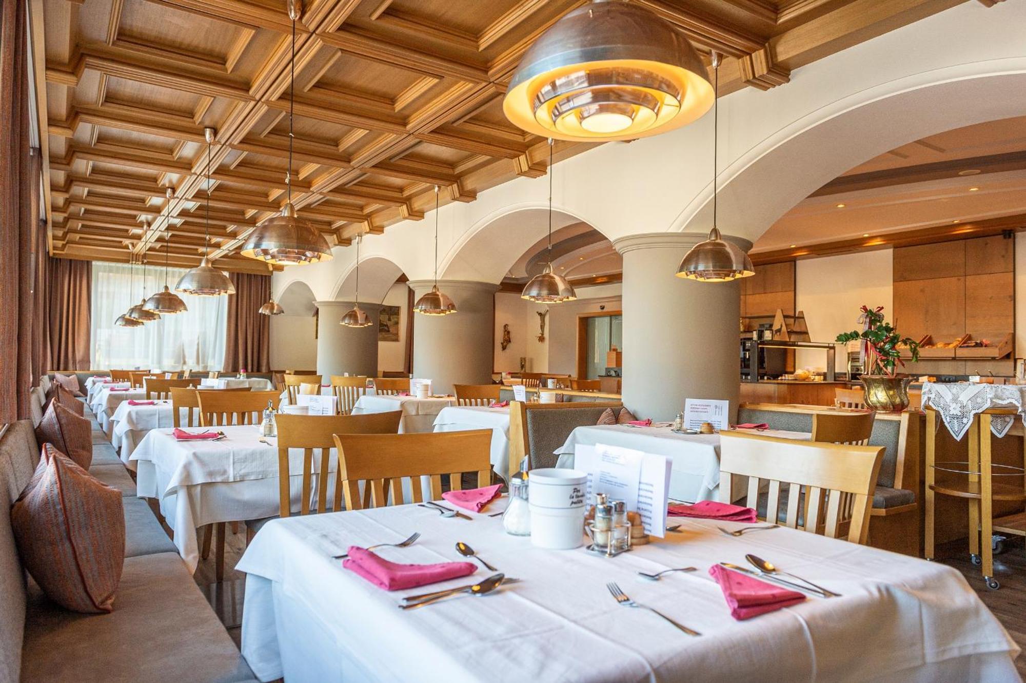 Astor Suites B&B Selva di Val Gardena Exterior photo
